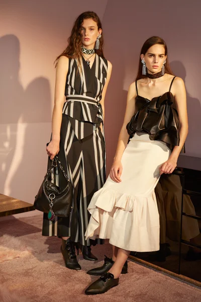 Look 38